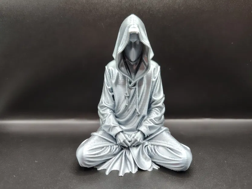 Mysterious Meditator — Mô hình 3D nhân vật mặc áo choàng bí ẩn - Image 1