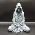 Mysterious Meditator — Mô hình 3D nhân vật mặc áo choàng bí ẩn - Thumbnail 1