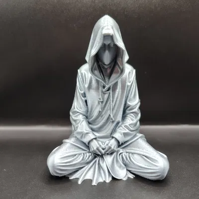 Mysterious Meditator — Mô hình 3D nhân vật mặc áo choàng bí ẩn