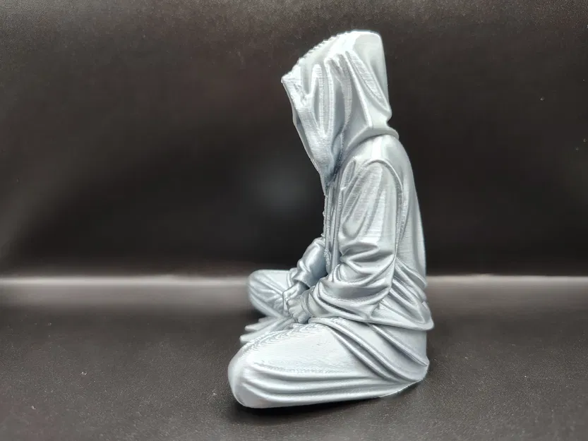 Mysterious Meditator — Mô hình 3D nhân vật mặc áo choàng bí ẩn - Image 3