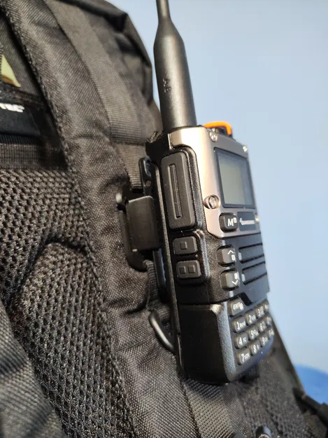 Ngàm gắn chuẩn Molle cho Quansheng UV-K5 - Image 1