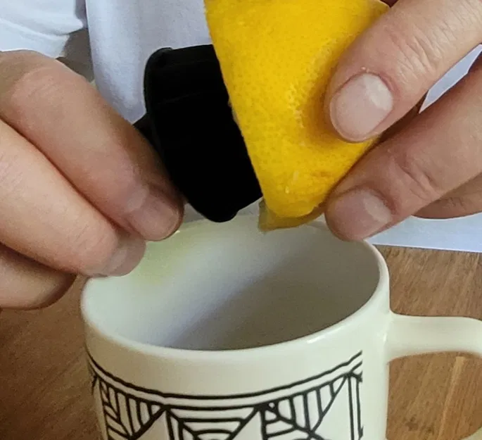 Dụng cụ vắt chanh cầm tay nhỏ gọn in 3D tiện lợi cho nhà bếp - Image 3