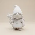 Tượng Gnome Nữ Thám Hiểm – Cô Bé Gnome (Phong Cách Đất Sét Thủ Công) - Thumbnail 3