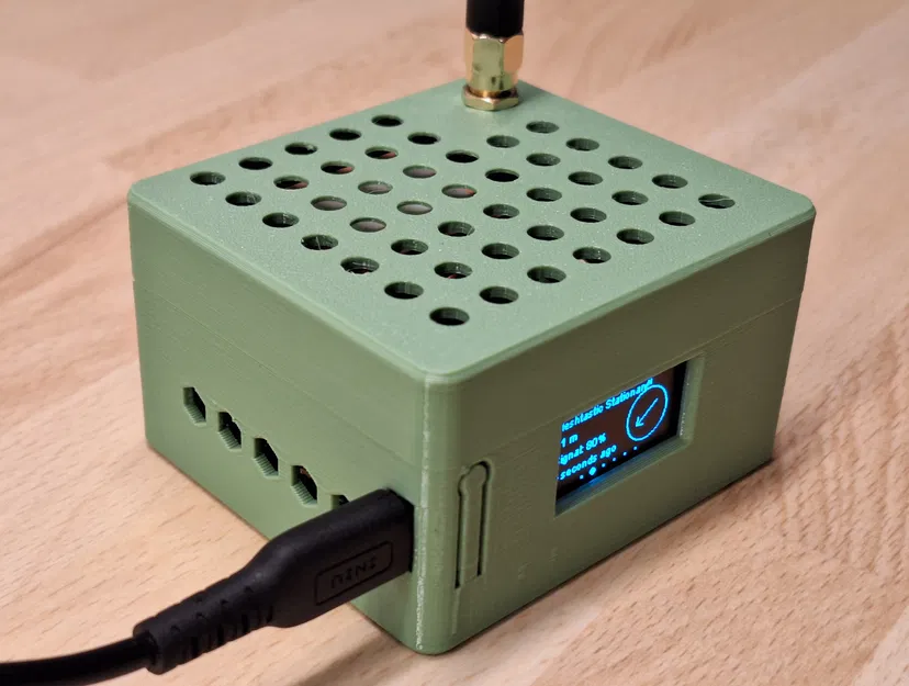 Vỏ hộp Meshtastic Heltec V3 có không gian cho GPS và pin - Image 2