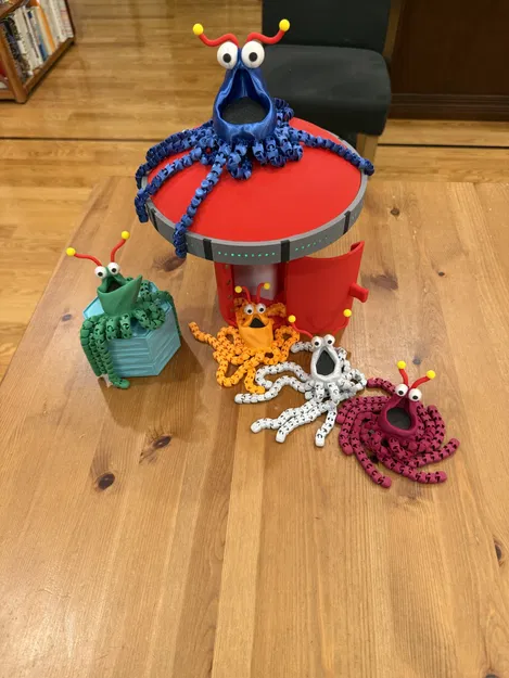 Gia đình YipYip: Phiên bản Big Blue (Xanh Khổng lồ) - Image 9