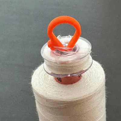 Kẹp Cố Định Suốt Chỉ Và Cuộn Chỉ May V2 L Tiện Lợi