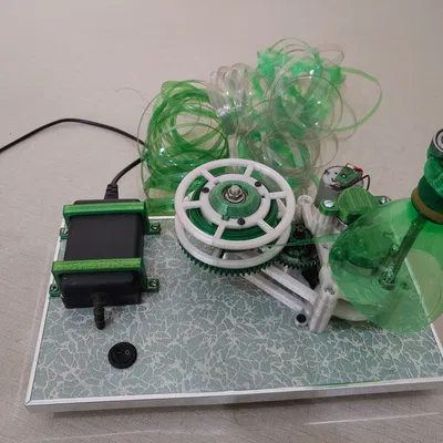 Máy cắt dải nhựa PET từ chai tái chế: Tự tạo filament 3D miễn phí