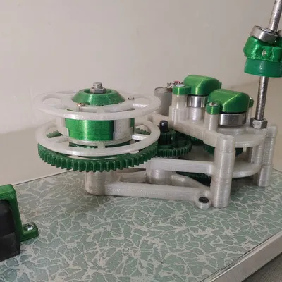 Máy cắt dải nhựa PET từ chai tái chế: Tự tạo filament 3D miễn phí