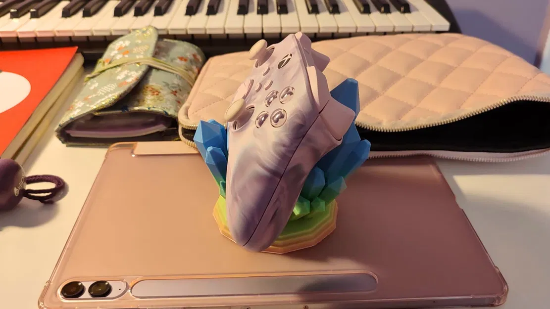 Đế giữ tay cầm Xbox hình tinh thể (Crystal Xbox Controller Stand) - Image 3