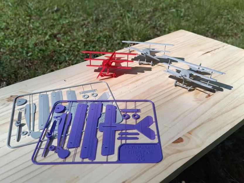 Bộ Kit Card Máy Bay 3 Tầng Cánh Fokker DR1 Thế Chiến I Có Thể Bay - Image 1