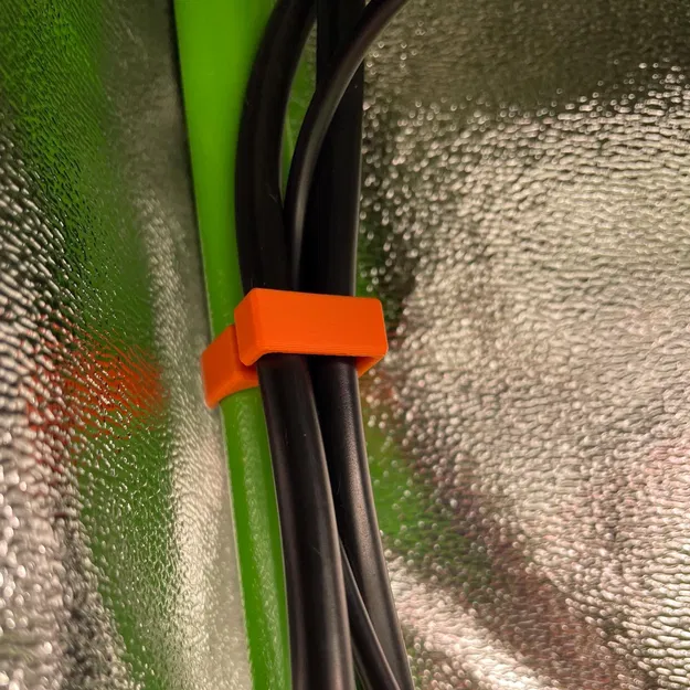 Kẹp giữ dây điện cho lều trồng cây 16mm, 19mm và 22mm - Image 2