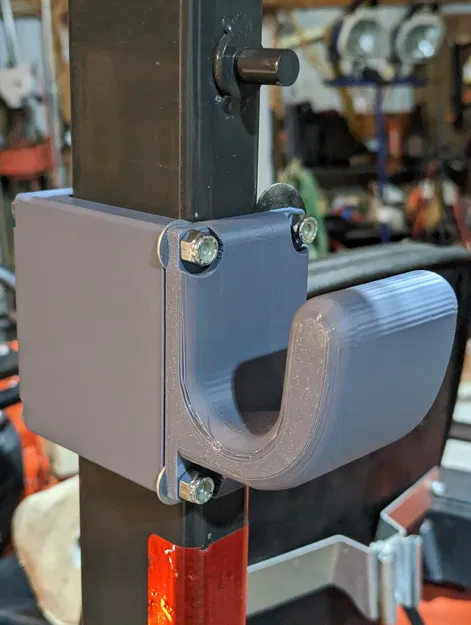 Móc treo đồ gắn khung ROPS cho máy kéo Kubota - Image 1