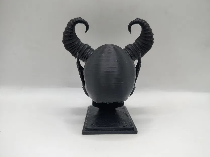 Đầu Lâu Ma Cà Rồng – Món Đồ Trang Trí Đầy Ma Mị - Image 2