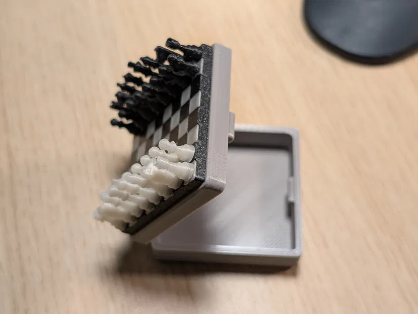 Bàn cờ du lịch mini (phiên bản hộp từ mô hình Chess Ring của Joe Turner) - Image 2