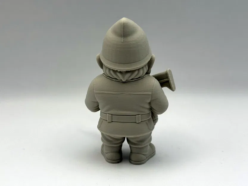 Chú Lùn Làm Vườn Quân Đội (Military Garden Gnome) - Image 4