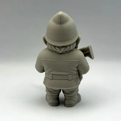 Chú Lùn Làm Vườn Quân Đội (Military Garden Gnome)