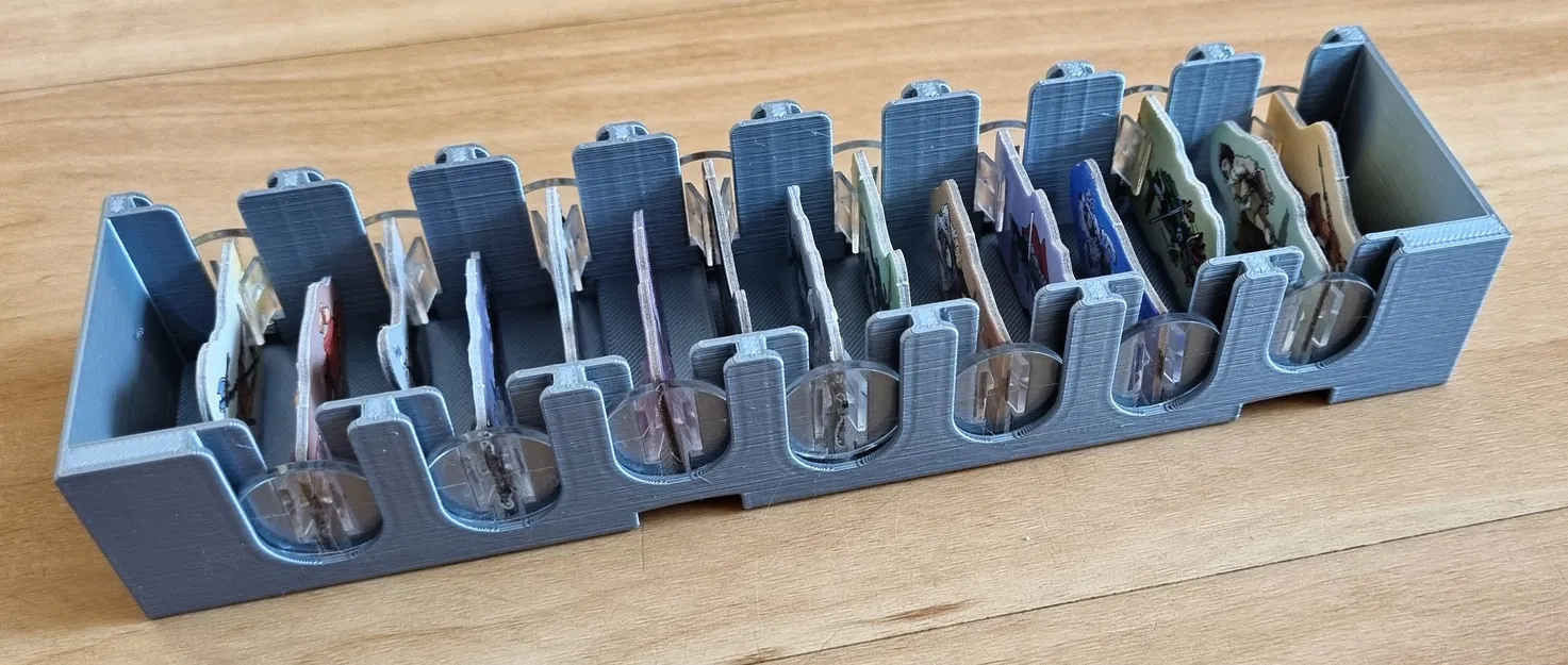 Karak - Giá đỡ nhân vật bằng giấy - Image 2