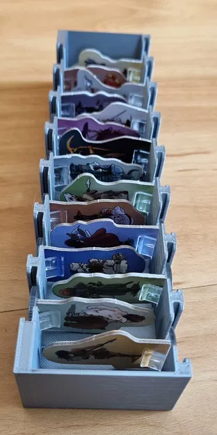 Karak - Giá đỡ nhân vật bằng giấy - Image 3