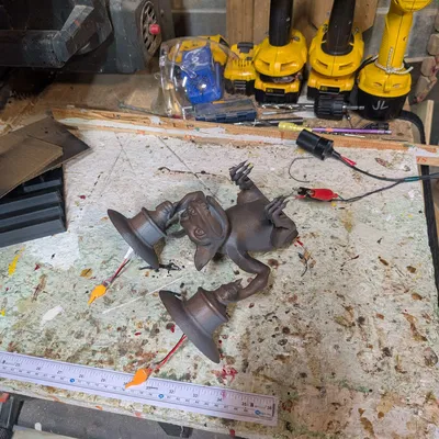 Bản remix 2.0 đèn treo tường Haunted Mansion (rỗng ruột) kèm đế mới