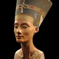 Mô hình 3D tượng bán thân Nữ hoàng Nefertiti trang trí nghệ thuật - Thumbnail 1