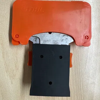 Giá treo tường và ốp bảo vệ lưỡi cắt cho Stihl HSA 26