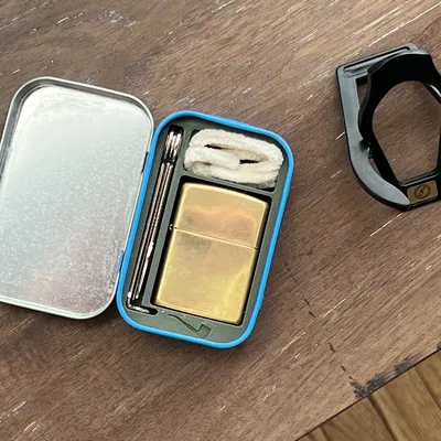 Khay tổ chức phụ kiện tẩu thuốc trong hộp thiếc Altoid