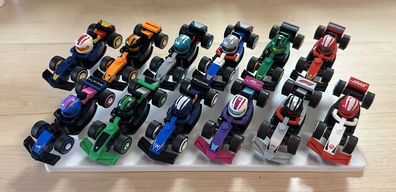 Kệ trưng bày bộ 12 xe đua Lego F1 Mini siêu gọn và thẩm mỹ - Image 1