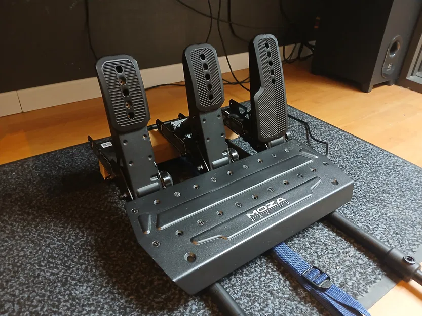 [Remix] Mặt Bàn Đạp Moza SRP - Image 1