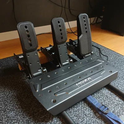 [Remix] Mặt Bàn Đạp Moza SRP