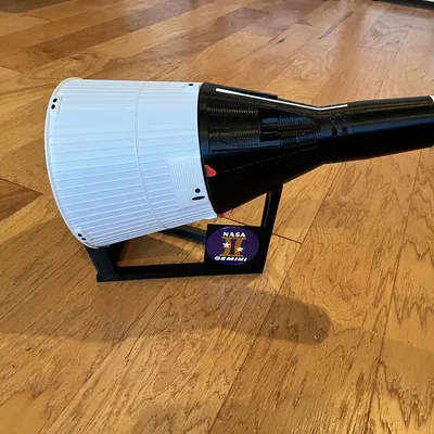 Mô hình tàu vũ trụ Gemini Capsule tỉ lệ 1/16