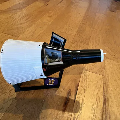 Mô hình tàu vũ trụ Gemini Capsule tỉ lệ 1/16