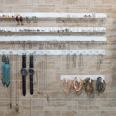 Giá treo trang sức 3D gắn tường: Giải pháp gọn gàng cho phụ kiện