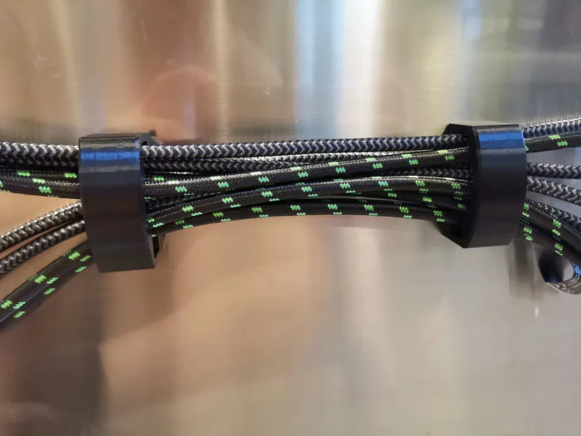 LTT Magnetic Cable Organizer - Bộ Quản Lý Dây Cáp Có Nam Châm - Image 3