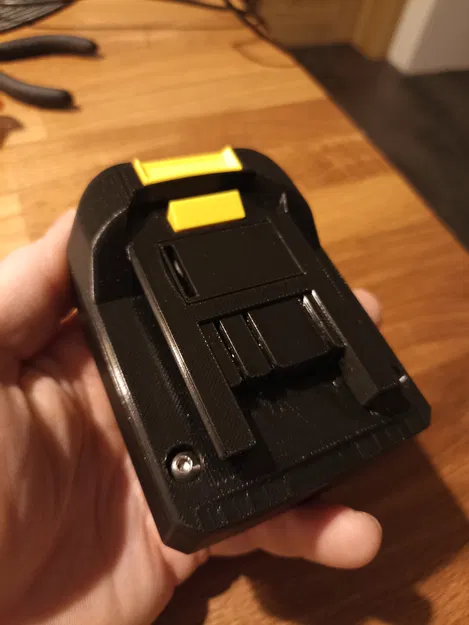 Bộ chuyển đổi (Adapter) dùng pin Makita cho máy công cụ Parkside - Image 3