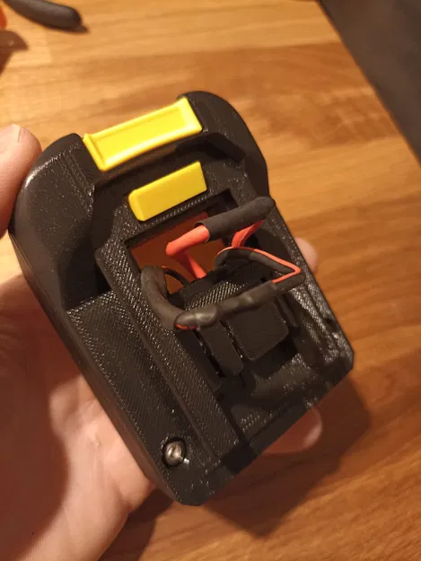 Bộ chuyển đổi (Adapter) dùng pin Makita cho máy công cụ Parkside - Image 5