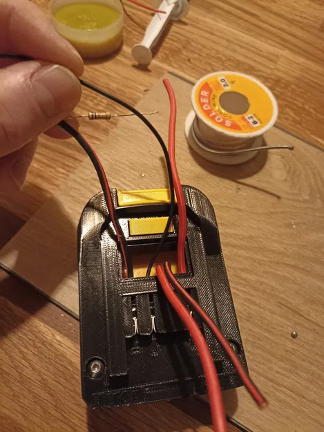 Bộ chuyển đổi (Adapter) dùng pin Makita cho máy công cụ Parkside - Image 12