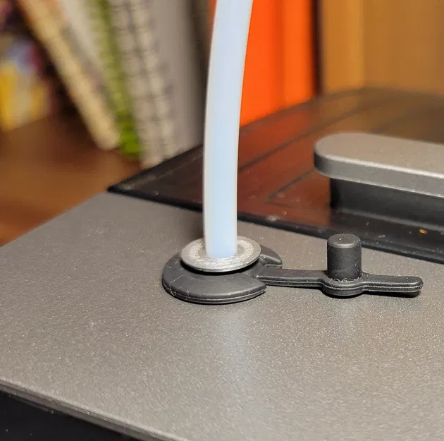 Bộ giữ/hướng dẫn ống bowden cho máy sấy Creality Space Pi - Image 1