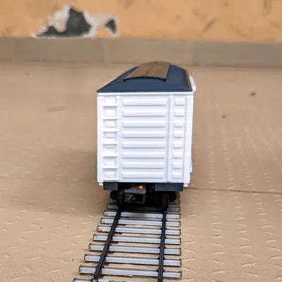 Toa tàu hàng BOX Car 1/64 cho mô hình đường sắt Dragon Railway