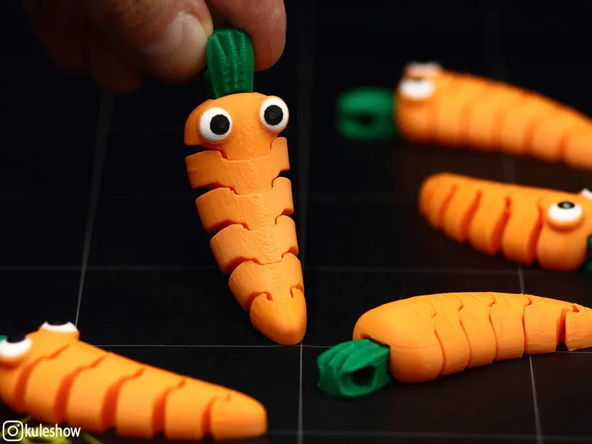 Móc khóa Cà rốt nhí linh hoạt (Flexible Baby Carrot Keychain) - Image 3