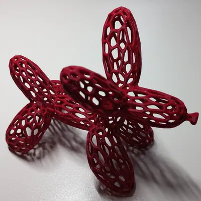 Mô hình chú chó bóng bay nghệ thuật phong cách Voronoi ấn tượng