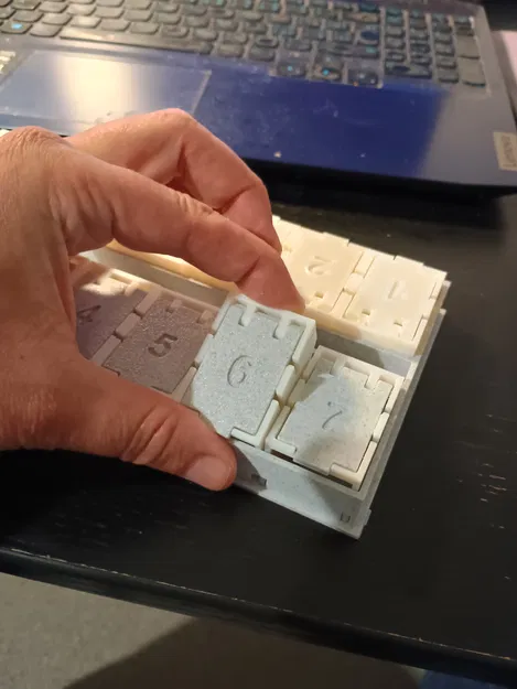 Hộp chia thuốc theo tuần tiện lợi - Dễ in, không cần support, nhiều phiên bản - Image 2