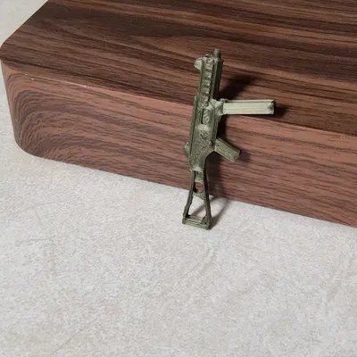 Súng UMP 45 cho Dummy 13