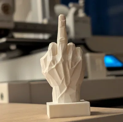 Mô hình ngón tay thối (Middle Finger) phong cách Low Poly
