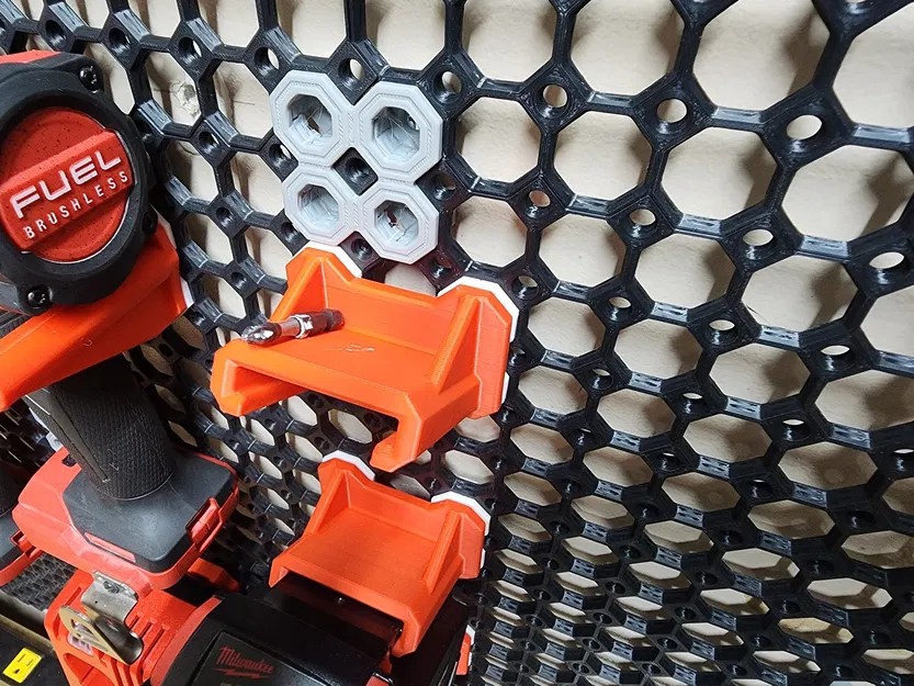 Giá đỡ pin Milwaukee M18 cho Multiboard - Image 1