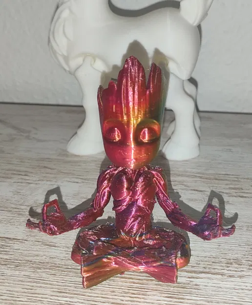 Mô hình Groot thiền định trang trí 3D tinh tế cho bàn làm việc - Image 2