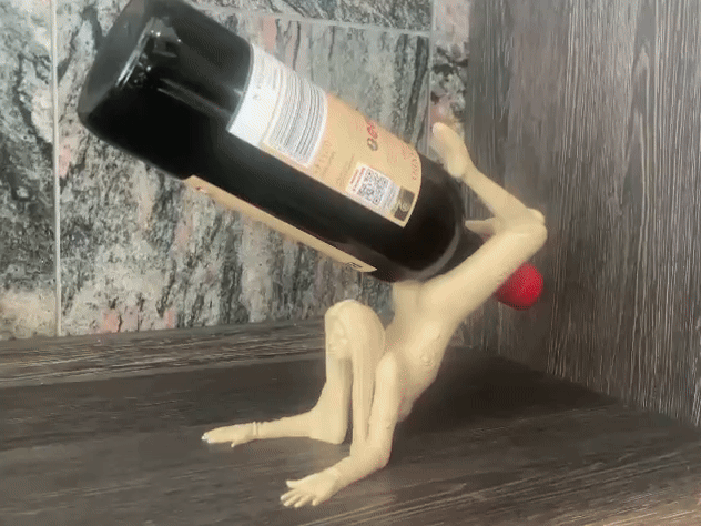 Giá đỡ chai rượu nghệ thuật - Mô hình in 3D hình cô gái thăng bằng - Thumbnail 4