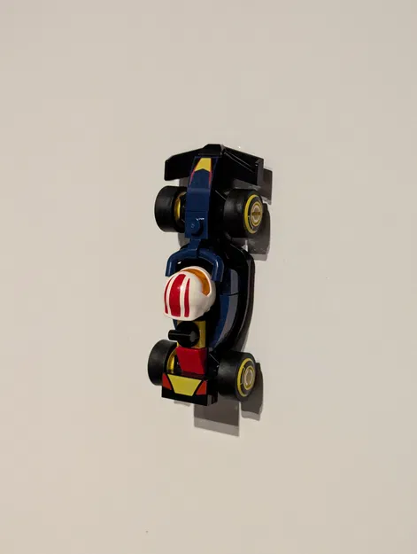 Giá treo nam châm tủ lạnh cho mô hình xe đua Lego F1 Mini - Image 1