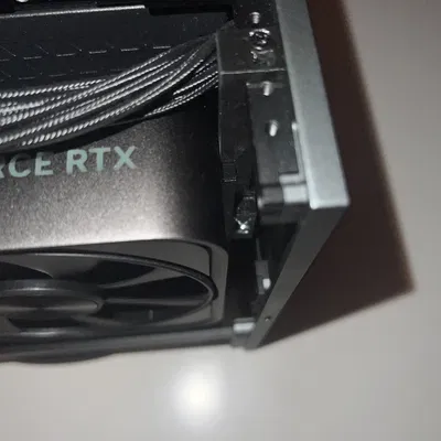 Giá đỡ chống xệ GPU FormD T1 V2.1 / NCASE T1 2.5 cho 5080/5090 FE