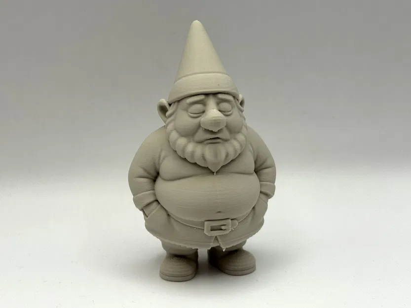 Tượng chú lùn sân vườn mập ú cáu kỉnh (Fat Grumpy Garden Gnome) - Image 1
