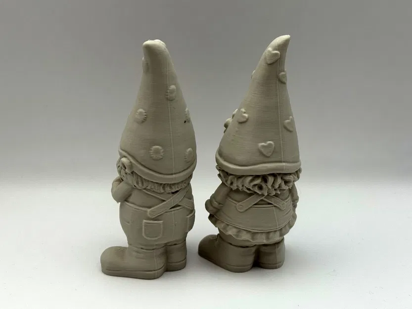 Cặp Đôi Chú Lùn Làm Vườn (Garden Gnome Couple) - Image 2